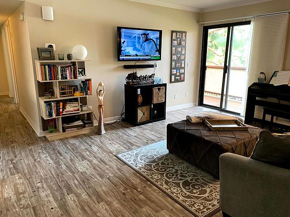 2nd image of 12043 Alta Carmel Ct Unit 109