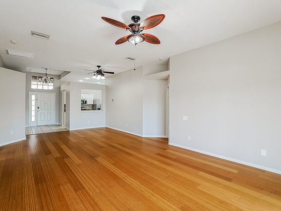 4th image of 10523 Goldwater Ln