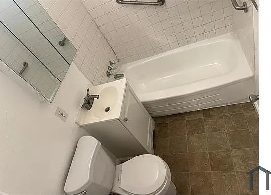 2354 Fruitvale Ave #1 — Photo 8
