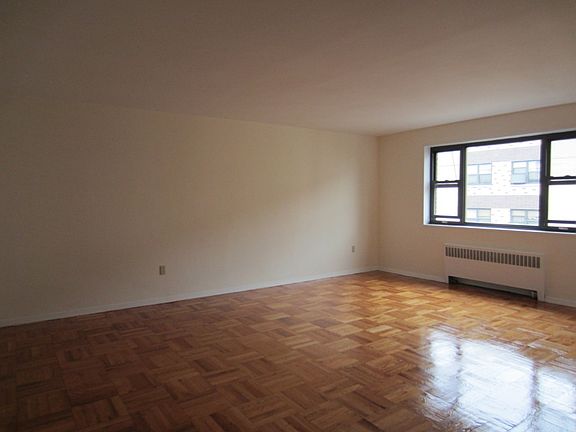 2nd image of 33 S Munn Ave APT 3D