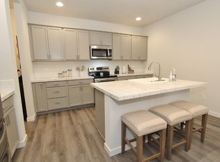 726 E Springloyd St, Meridian, ID 83642