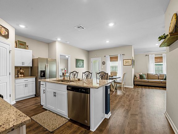 5th image of 2210 Michele Ct