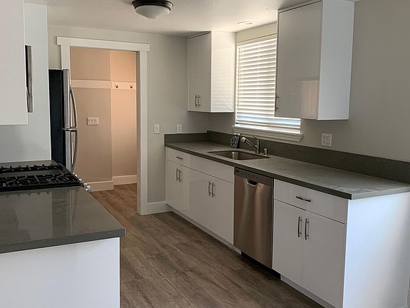 5th image of 1349 Tyndall St