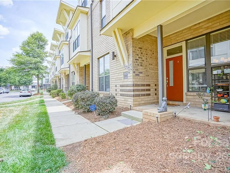 3427 Steel Yard Ct — Photo 13