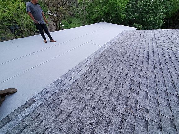 3rd image of 2804 Ash Park Dr