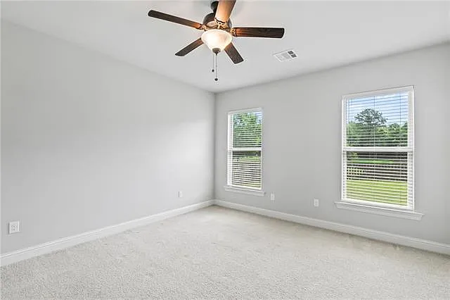 736 Jackson Ct — Photo 13