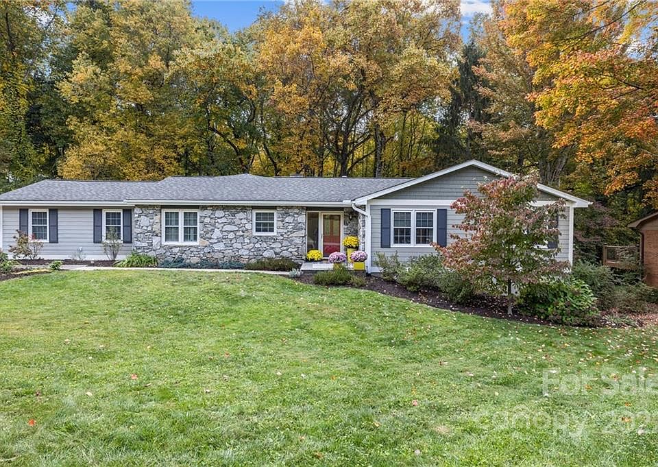 1st image of 35 Ballantree Dr