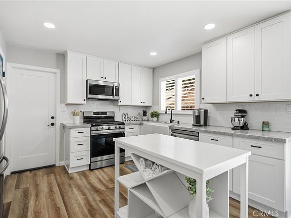5th image of 1577 Olive Hills Ave