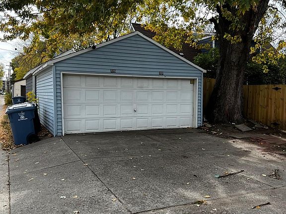 Detached Garage - tenants' access to 1/2 of the garage.