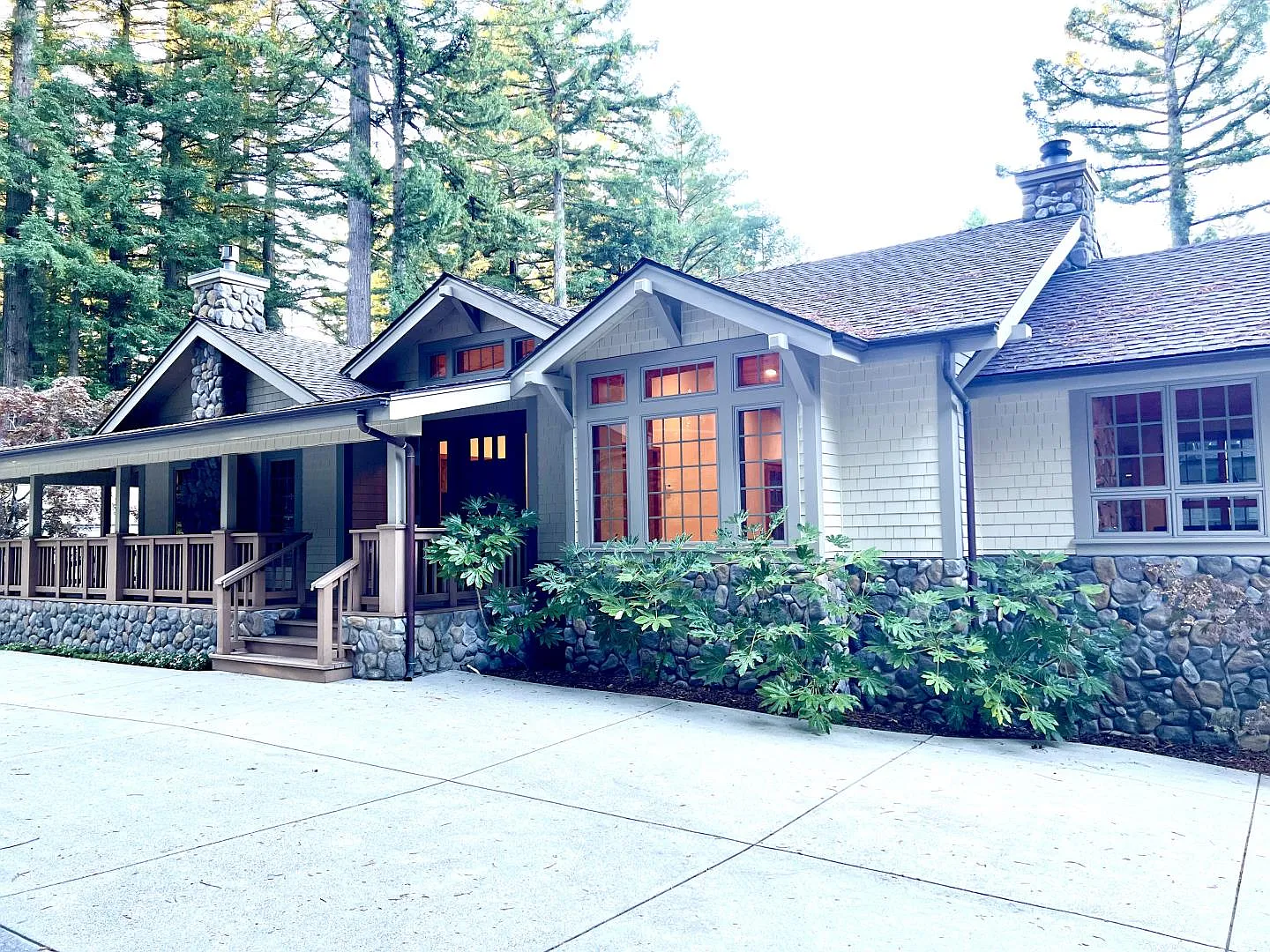 13716 Skyline Blvd photo 1