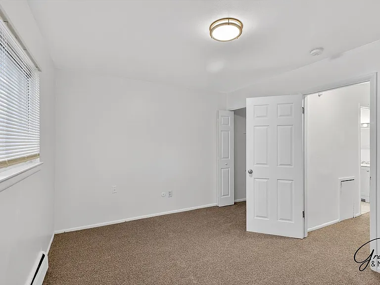 22330 W Warren - 22330 W Warren Ave LLC — Photo 11