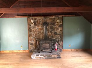 1015 Baptist Hill Rd, Palmer, MA 01069