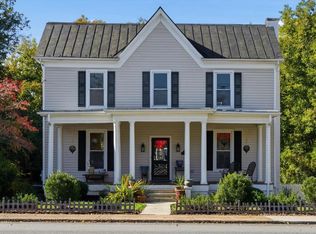 152 S Main St, Chatham, VA 24531