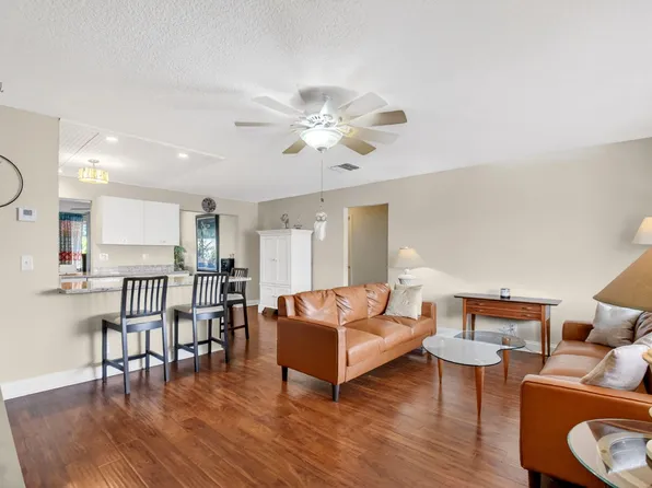 112 SW 9th Street, Boynton Beach, FL 33426