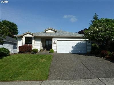 4th image of 3104 SE Balboa Dr