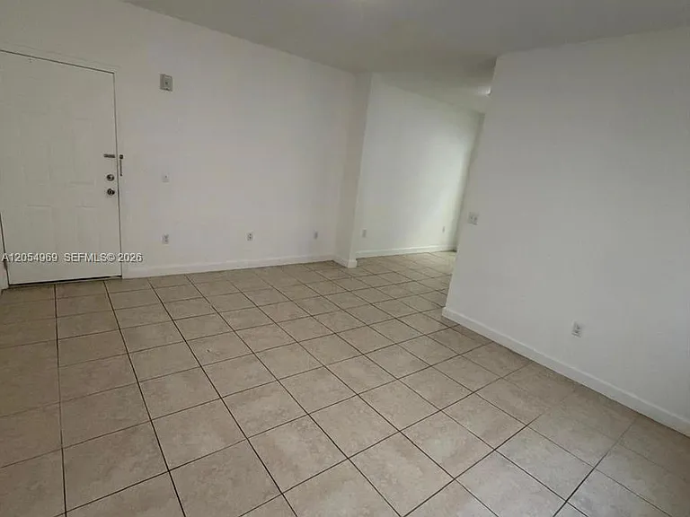 412 SW 10th Ave #1 — Photo 4