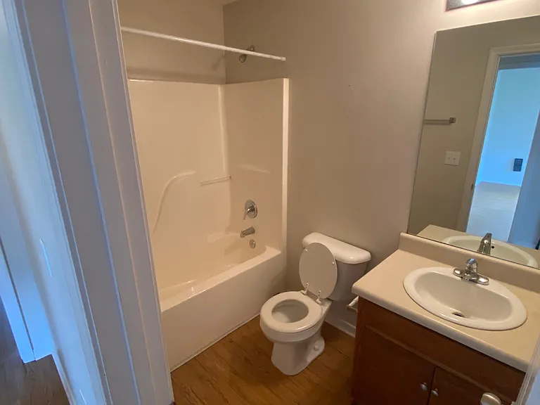 23175 Lincoln St — Photo 2