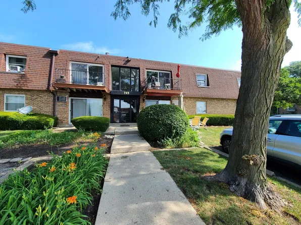745 Grove Dr APT 103, Buffalo Grove, IL 60089
