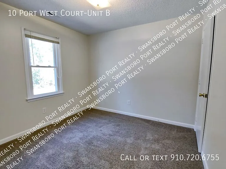 10 Port West Ct #B — Photo 15