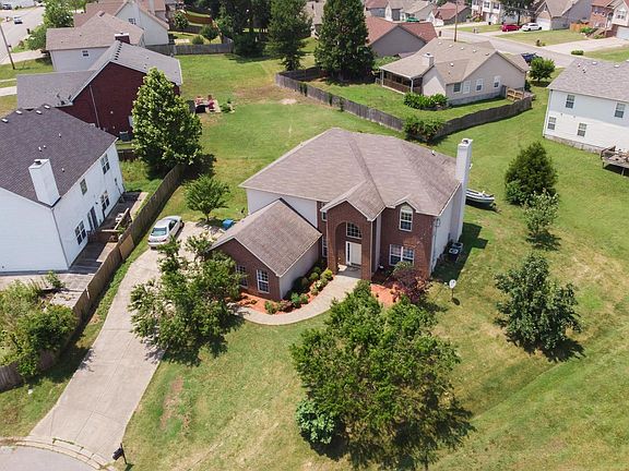 3rd image of 103 Olivia Ct