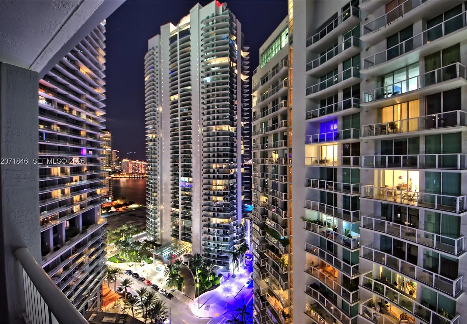 The Sail Condo — Photo 1