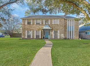 5218 Pinewood Springs Dr, Houston, TX 77066