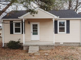 1113 Cheatham St, Springfield, TN 37172