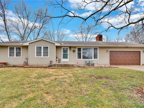 1603 Lee Ln, Pleasant Hill, MO 64080