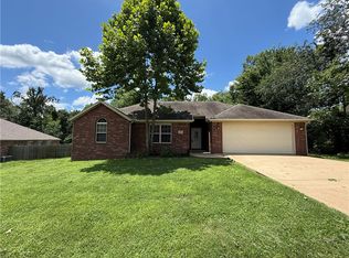 9 Hillswick Dr, Bella Vista, AR 72715