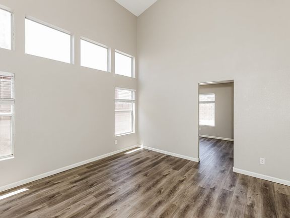 5th image of 6939 Wineberry Dr