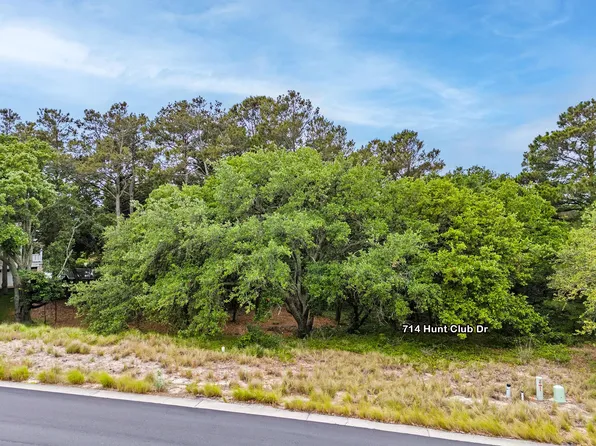 714 Hunt Club Dr, Corolla, NC 27927
