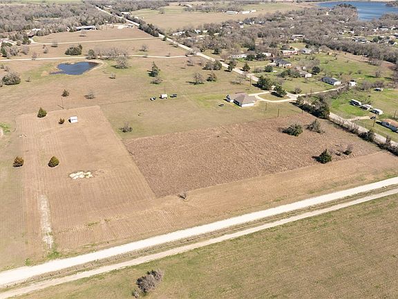 5th image of 4599 Oakwood Estates Ln
