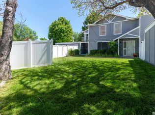7598 Young Cir, Reno, NV 89511