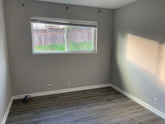 3rd image of 5081 Ella Ct