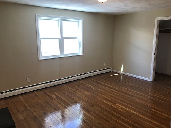 huge bedroom 1