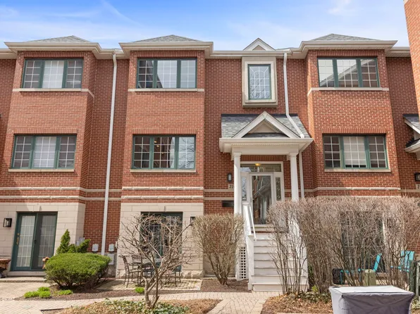 216 N Addison Ave, Elmhurst, IL 60126