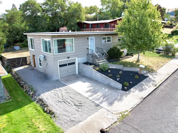 1106 Oregon St, The Dalles, OR 97058