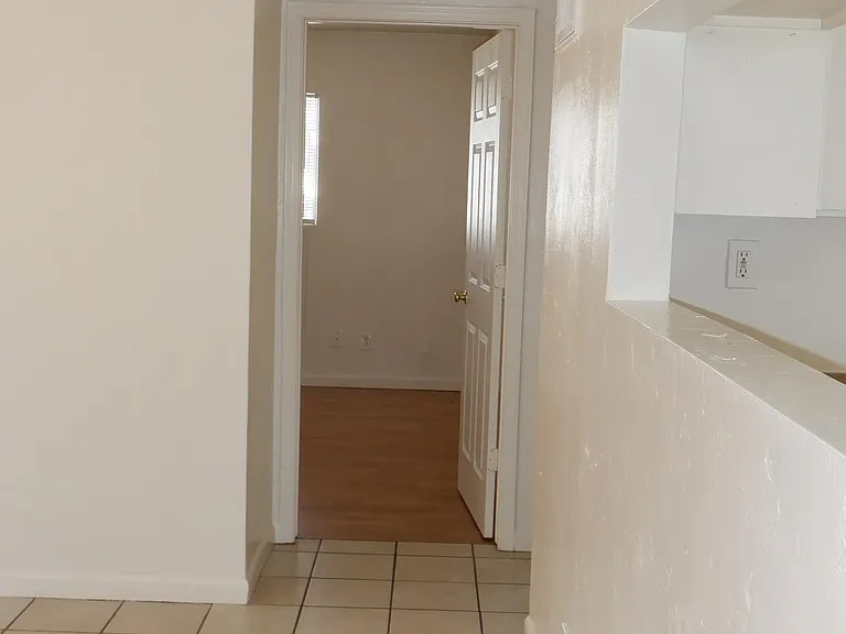 1535 E 29th Ave #4 — Photo 20