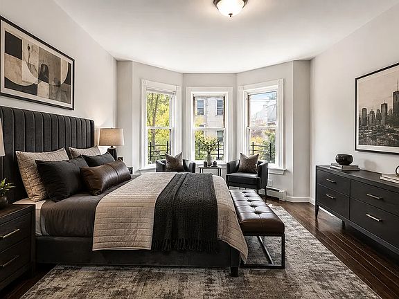 MASTER BEDROOM (VIRTUALLY STAGED)