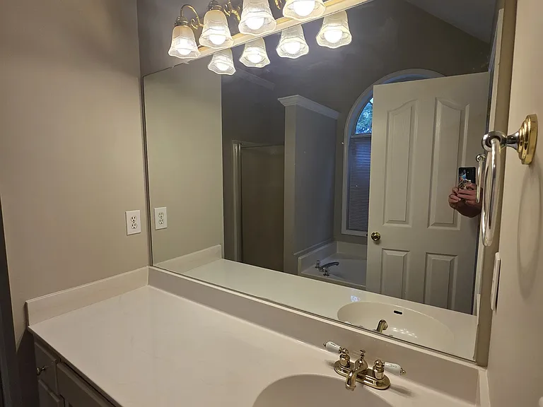 120 Cloverwood Dr — Photo 10