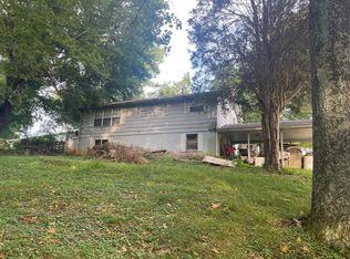 522 Crescent Dr, Loudon, TN 37774