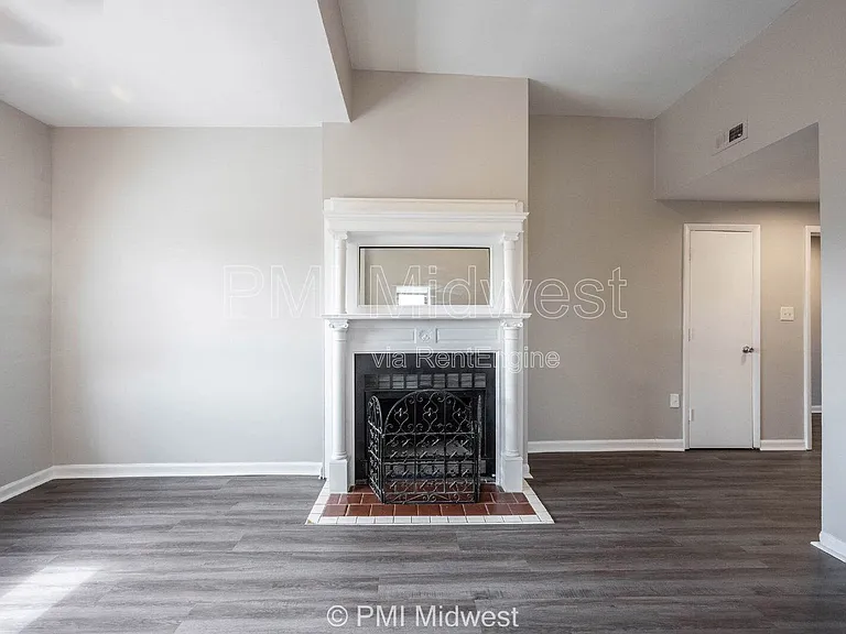 2060 N Delaware St #10 — Photo 8