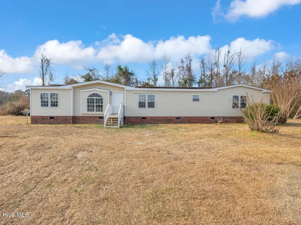 57 Henry Pridgen Drive, Burgaw, NC 28425