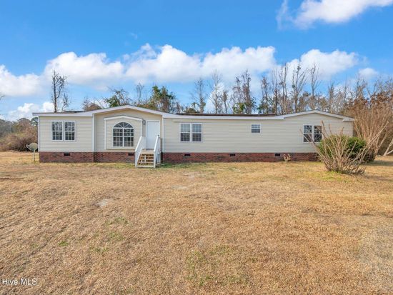 57 Henry Pridgen Drive, Burgaw, NC 28425