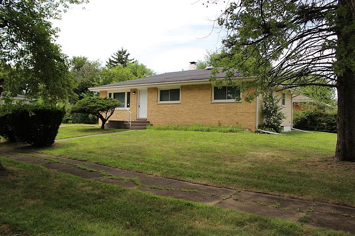 1st image of 1135 E 52nd Ave