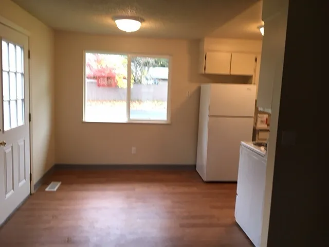 1318 S Ivy St — Photo 5