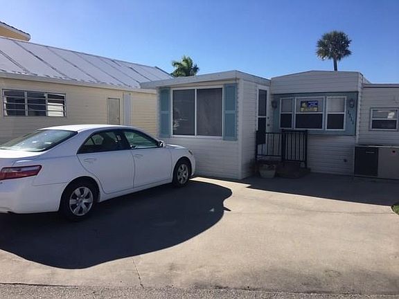 3rd image of 1311 Nettles Blvd