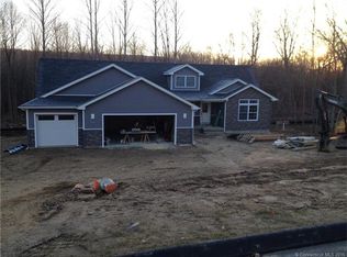 27 Stevens Ave, Ledyard, CT 06339