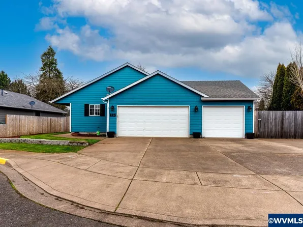 125 Fields Ct, Brownsville, OR 97327