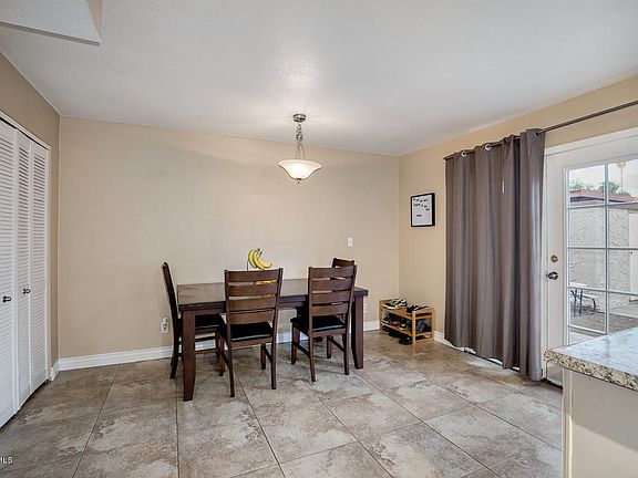4th image of 950 S Valencia Unit 19